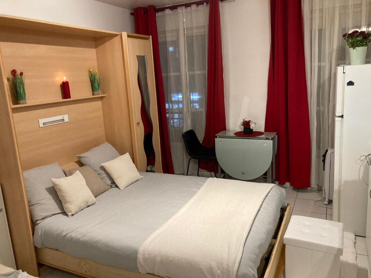 Ferienwohnung Studio Calme Et Eclaire Proche De Nation C Paris Exterior foto